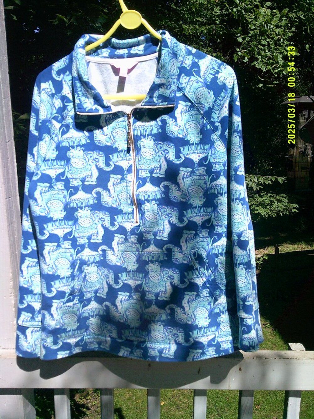 Adorable Lilly Pulitzer Sz L Quarter Zip Pullover-Blue Elephant Print